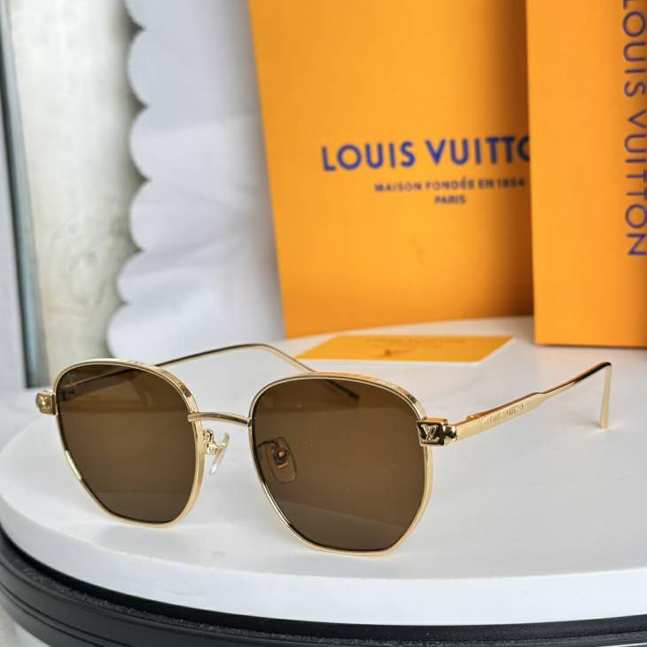 Picture of Louis Vuitton Sunglasses _SKUfw76197988fw